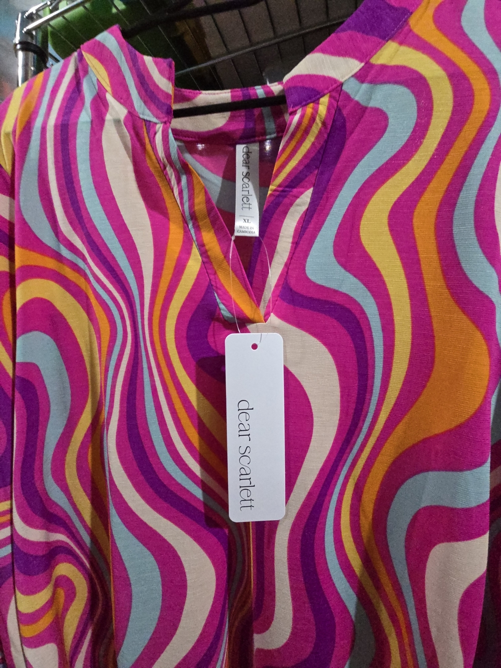 New XL Dear Scarlett Women’s Bright Pink Multi-Color Swirl Tunic Top - Picture 2 of 4